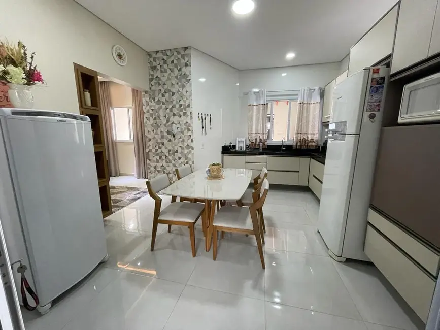 Foto 9 de Casa com 3 quartos à venda, 150m2 em Indaiatuba - SP