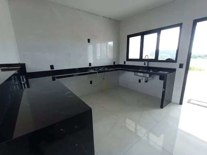 Casa com 2 quartos à venda, 250m2 em Itupeva - SP - imagem 4 Foto 4 de Casa com 2 quartos à venda, 250m2 em Itupeva - SP
