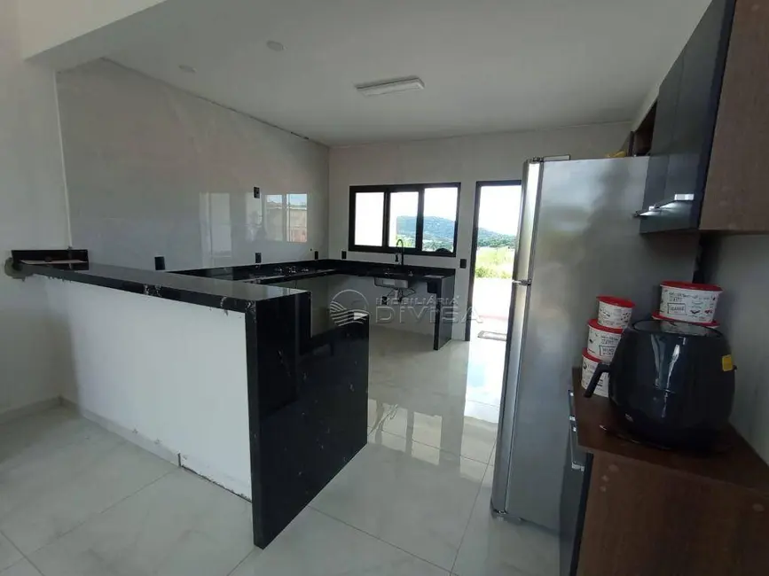 Foto 2 de Casa com 2 quartos à venda, 250m2 em Itupeva - SP