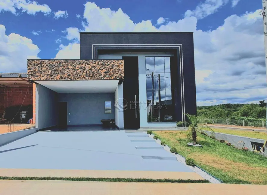 Foto 1 de Casa com 3 quartos à venda, 307m2 em Indaiatuba - SP