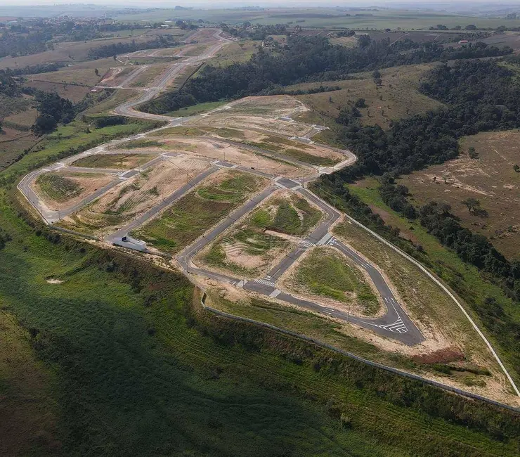 Foto 3 de Terreno / Lote à venda, 196m2 em Elias Fausto - SP