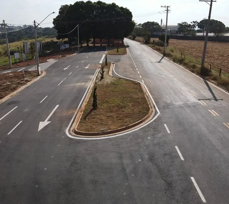 Foto 2 de Terreno / Lote à venda, 175m2 em Elias Fausto - SP