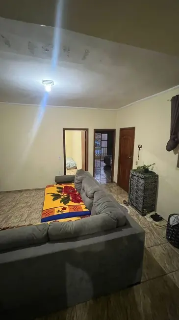 Foto 2 de Casa com 2 quartos para alugar, 400m2 em Elias Fausto - SP