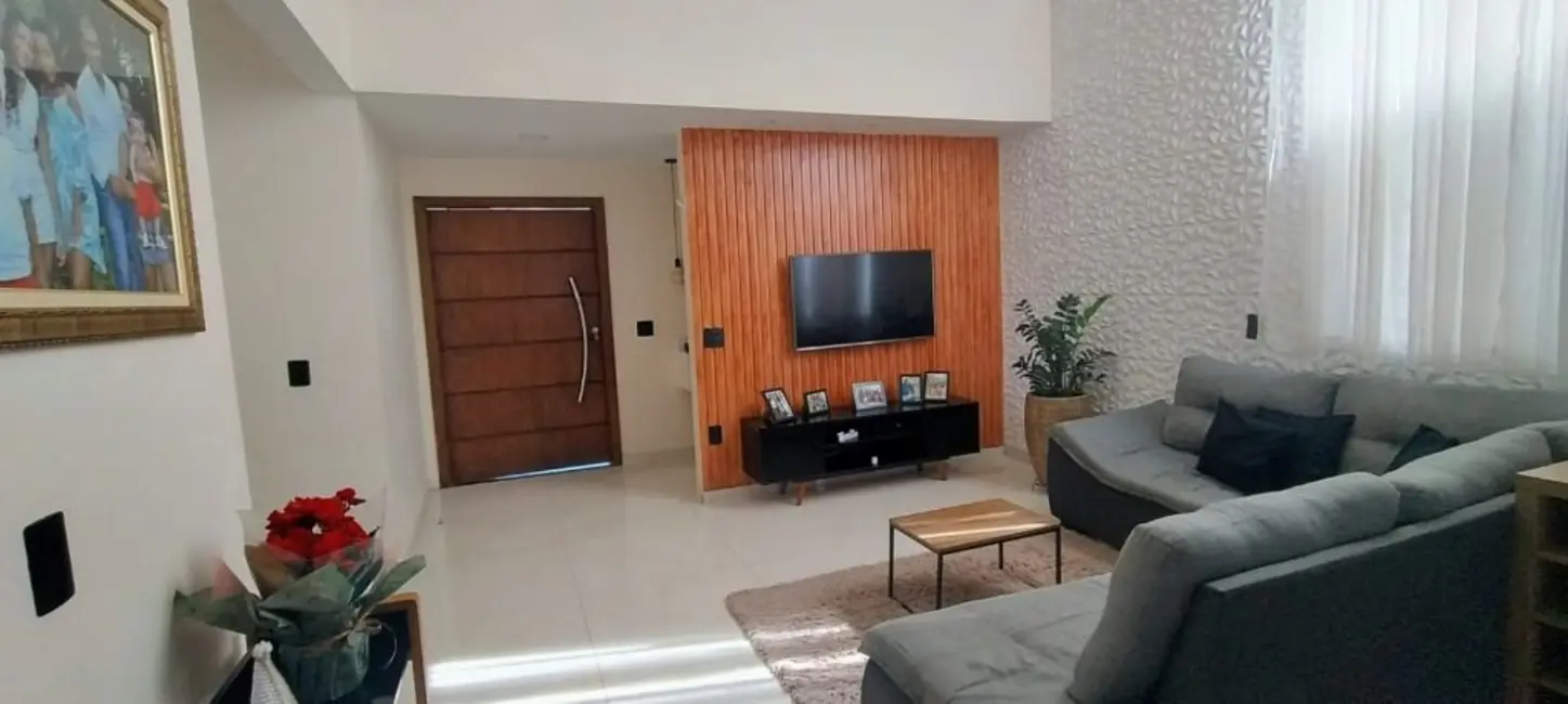 Casa com 3 quartos à venda, 300m2 em Itupeva - SP - imagem 3 Foto 3 de Casa com 3 quartos à venda, 300m2 em Itupeva - SP