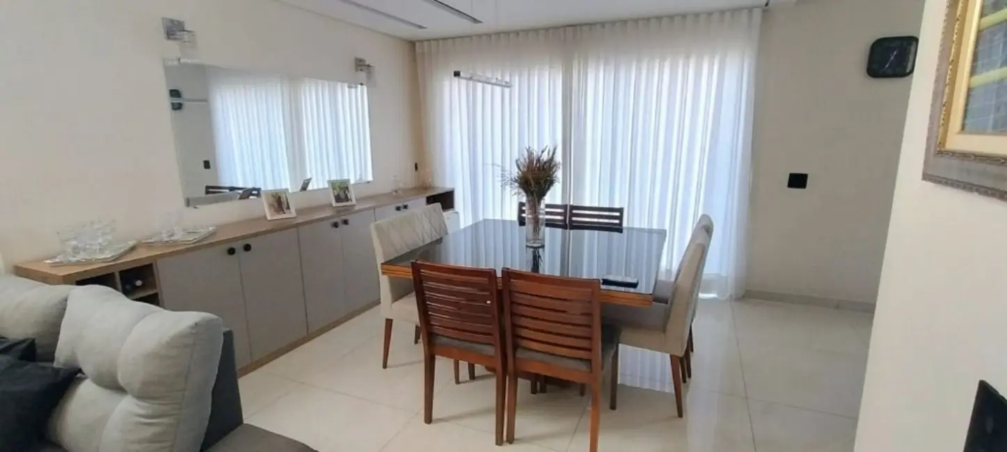 Casa com 3 quartos à venda, 300m2 em Itupeva - SP - imagem 5 Foto 5 de Casa com 3 quartos à venda, 300m2 em Itupeva - SP