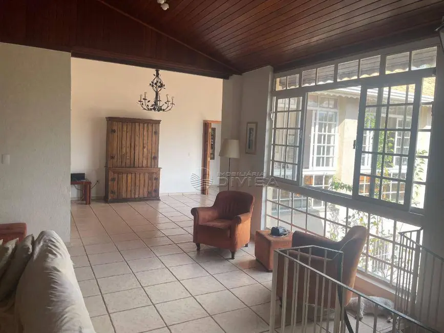 Foto 8 de Chácara com 4 quartos para alugar, 1181m2 em Itupeva - SP