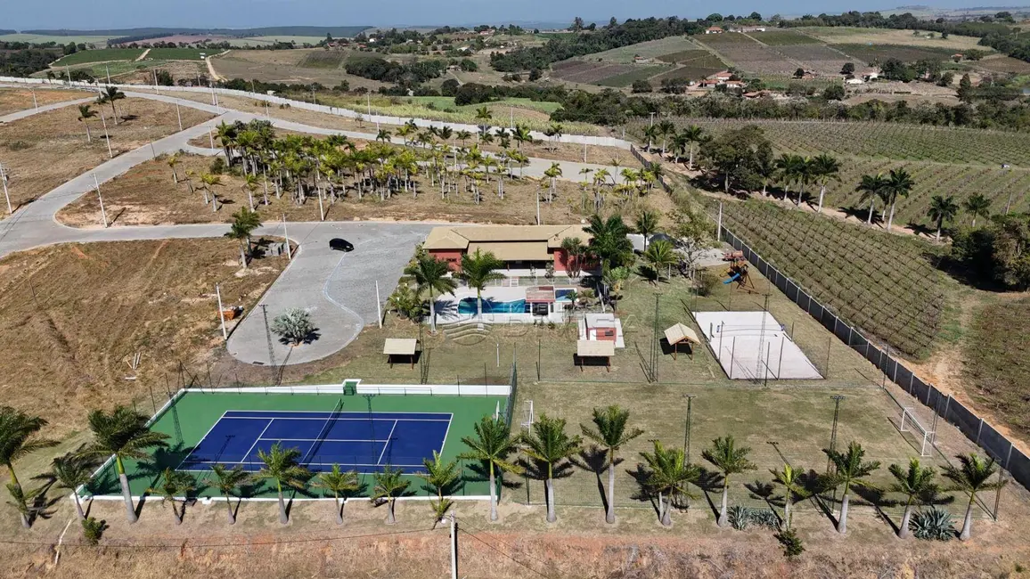 Foto 2 de Terreno / Lote à venda, 205m2 em Elias Fausto - SP