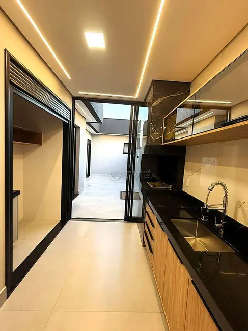 Foto 3 de Casa de Condomínio com 3 quartos à venda, 200m2 em Indaiatuba - SP