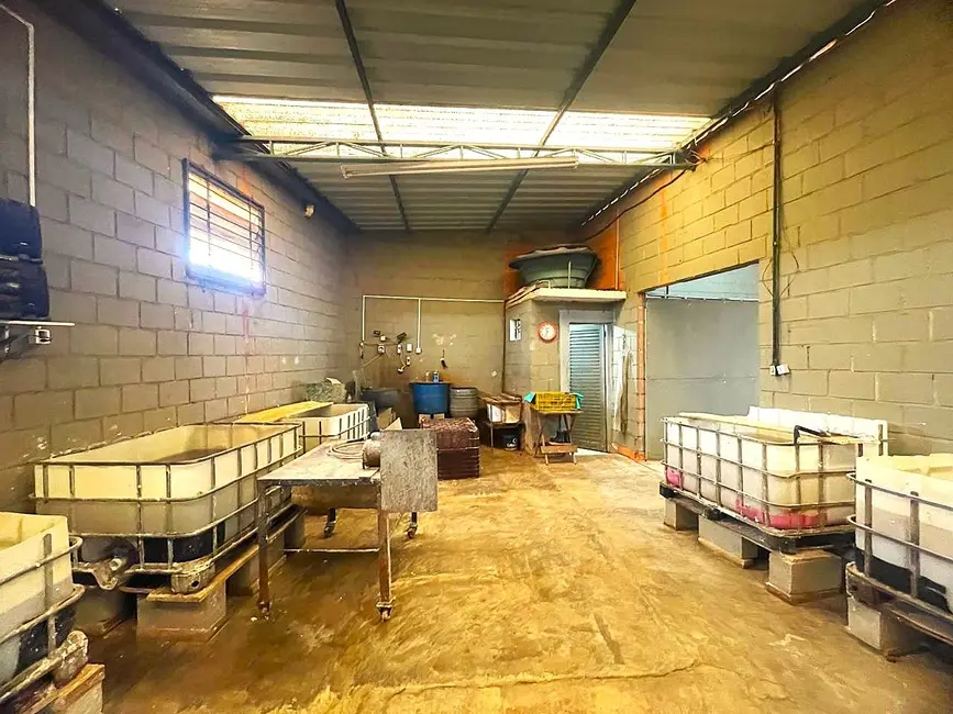 Foto 7 de Armazém / Galpão à venda, 361m2 em Elias Fausto - SP