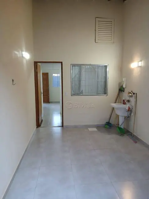 Foto 4 de Casa com 2 quartos à venda, 150m2 em Jardim Barcelona, Indaiatuba - SP