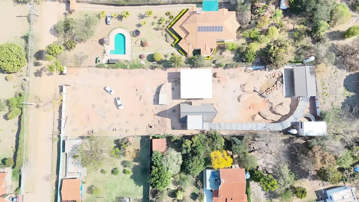 Foto 2 de Chácara com 3 quartos à venda, 3000m2 em Jardim dos Laranjais, Indaiatuba - SP