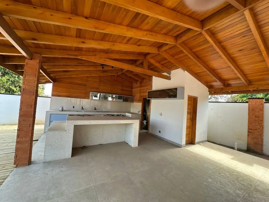 Foto 6 de Chácara com 3 quartos à venda, 3000m2 em Jardim dos Laranjais, Indaiatuba - SP