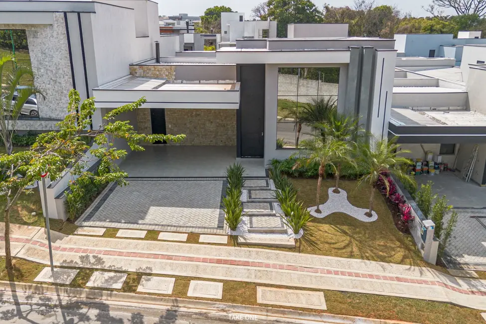 Casa de Condomínio com 3 quartos à venda, 300m2 em Indaiatuba - SP - imagem 2 Foto 2 de Casa de Condomínio com 3 quartos à venda, 300m2 em Indaiatuba - SP
