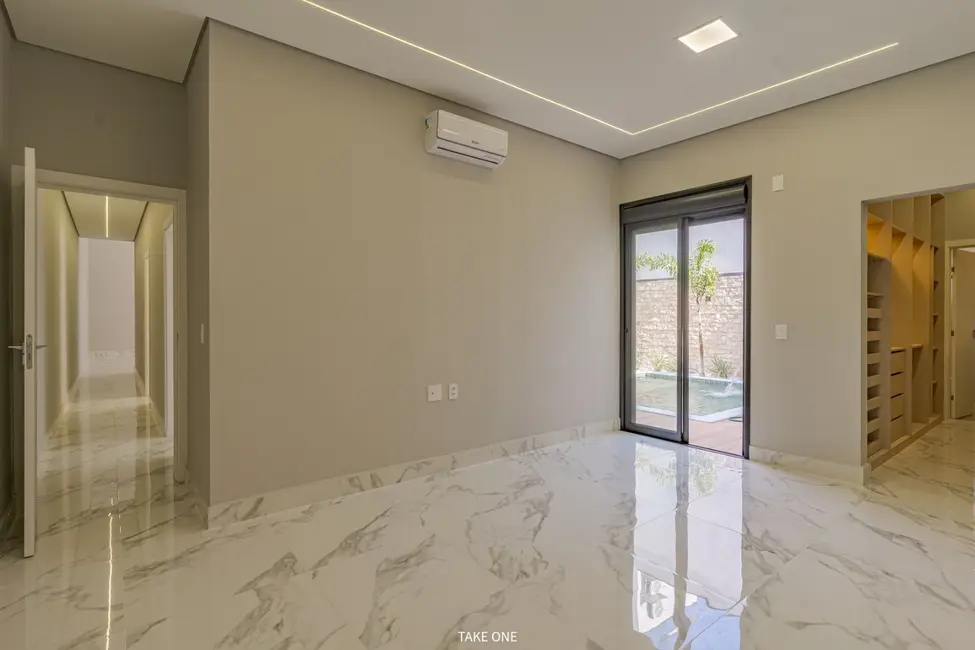 Casa de Condomínio com 3 quartos à venda, 300m2 em Indaiatuba - SP - imagem 5 Foto 5 de Casa de Condomínio com 3 quartos à venda, 300m2 em Indaiatuba - SP