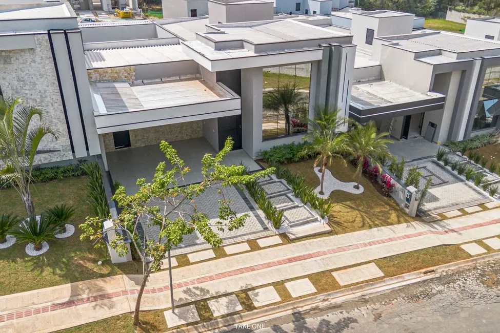 Casa de Condomínio com 3 quartos à venda, 300m2 em Indaiatuba - SP - imagem 3 Foto 3 de Casa de Condomínio com 3 quartos à venda, 300m2 em Indaiatuba - SP