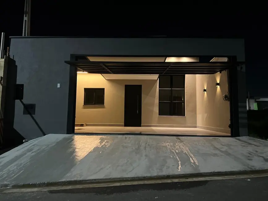 Foto 1 de Casa com 2 quartos à venda, 150m2 em Indaiatuba - SP