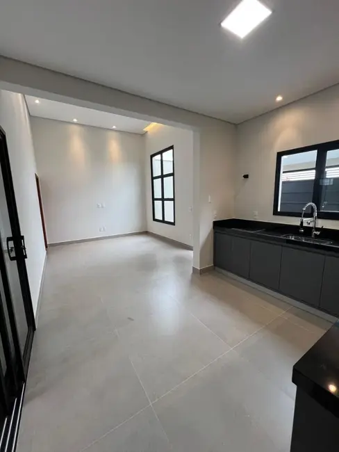 Foto 8 de Casa com 2 quartos à venda, 150m2 em Indaiatuba - SP