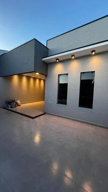 Casa com 2 quartos à venda, 175m2 em Elias Fausto - SP - imagem 1 Foto 1 de Casa com 2 quartos à venda, 175m2 em Elias Fausto - SP