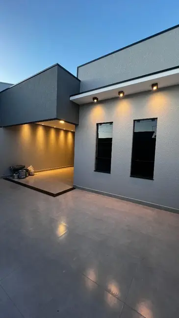 Foto 1 de Casa com 2 quartos à venda, 175m2 em Elias Fausto - SP