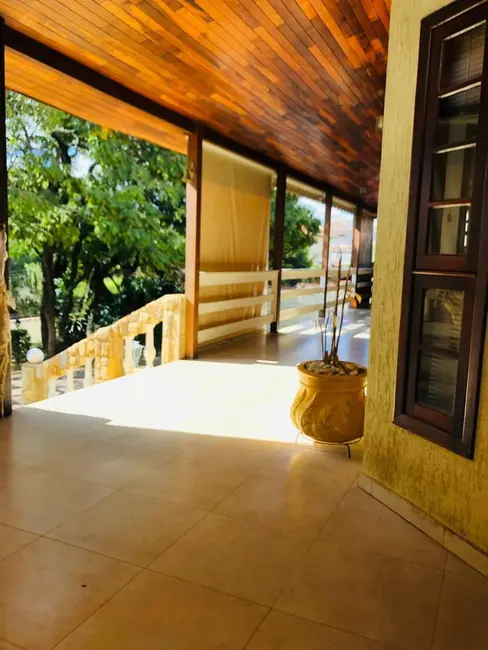 Chácara com 3 quartos para alugar, 2000m2 em Terras de Itaici, Indaiatuba - SP - imagem 6 Foto 6 de Chácara com 3 quartos para alugar, 2000m2 em Terras de Itaici, Indaiatuba - SP