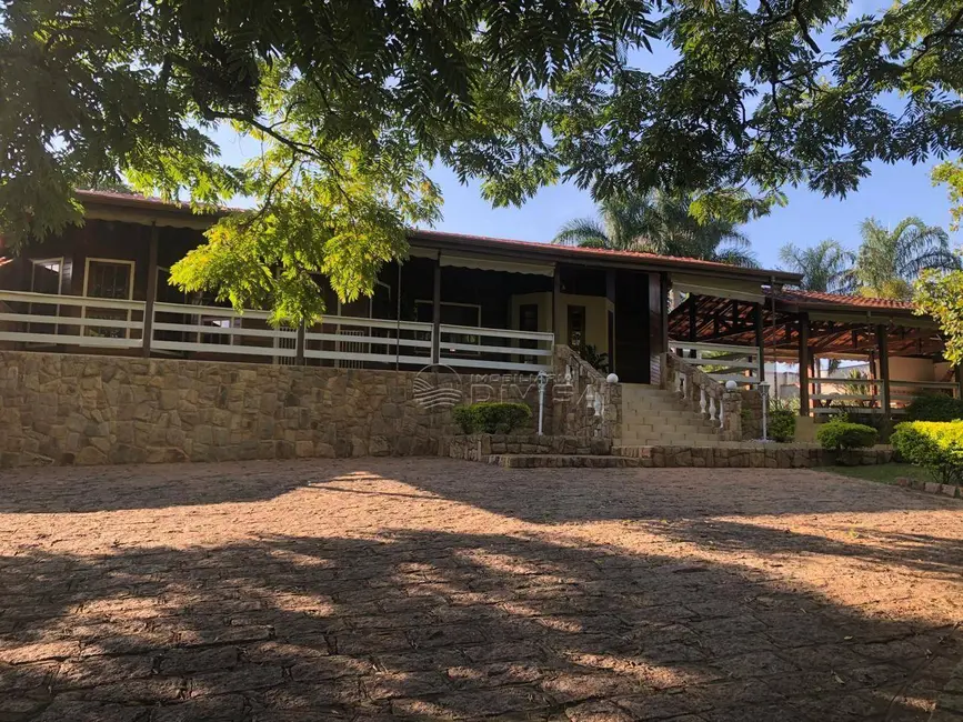 Foto 3 de Chácara com 3 quartos para alugar, 2000m2 em Terras de Itaici, Indaiatuba - SP