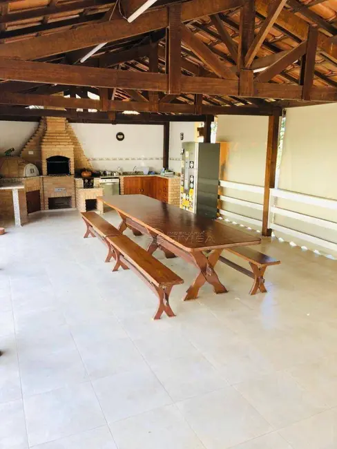 Foto 2 de Chácara com 3 quartos para alugar, 2000m2 em Terras de Itaici, Indaiatuba - SP