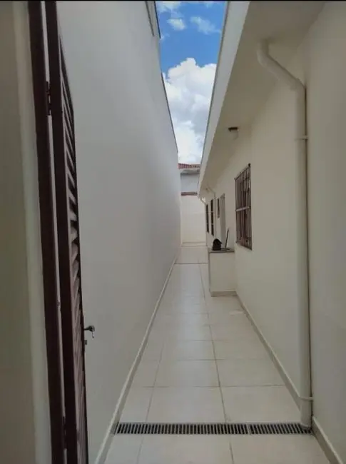 Foto 2 de Casa com 2 quartos à venda, 128m2 em Estação, Salto - SP