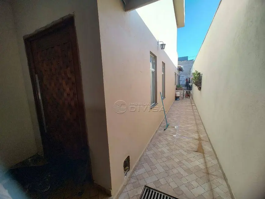 Casa com 3 quartos à venda, 267m2 em Itupeva - SP - imagem 4 Foto 4 de Casa com 3 quartos à venda, 267m2 em Itupeva - SP