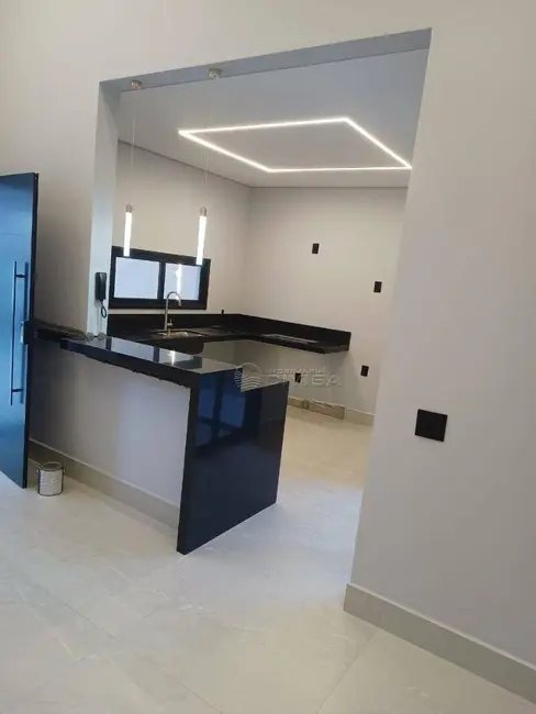 Foto 2 de Casa com 3 quartos à venda, 150m2 em Indaiatuba - SP