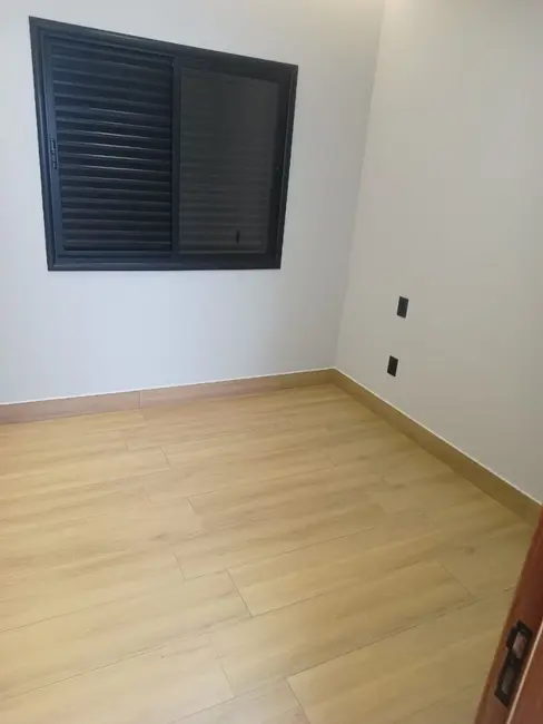 Foto 8 de Casa com 3 quartos à venda, 150m2 em Indaiatuba - SP