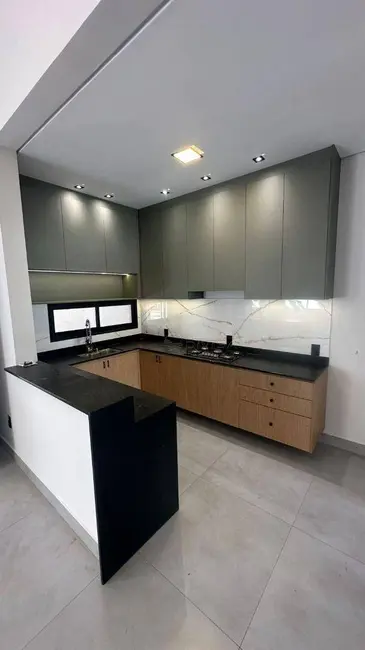 Foto 2 de Casa com 2 quartos à venda, 150m2 em Indaiatuba - SP