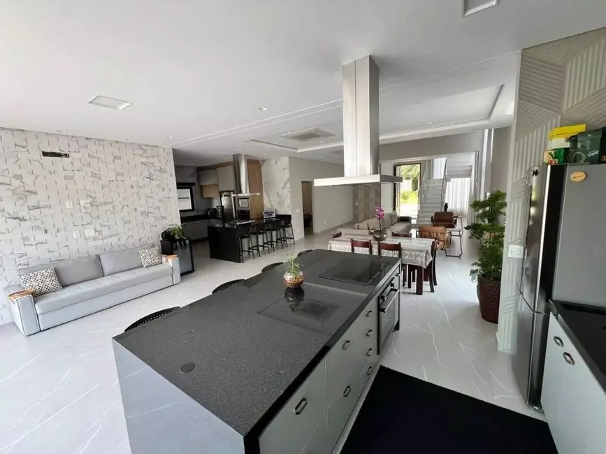 Foto 8 de Casa de Condomínio à venda, 404m2 em Itupeva - SP