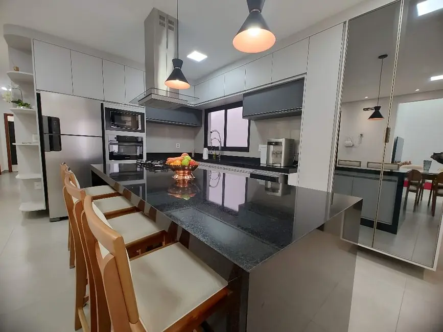 Foto 1 de Casa com 3 quartos à venda, 360m2 em Jardim Santa Rosa, Jundiai - SP