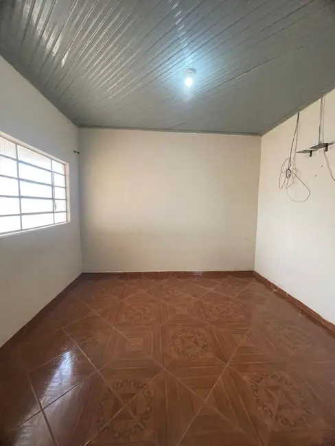 Foto 6 de Casa com 3 quartos para alugar, 220m2 em Elias Fausto - SP