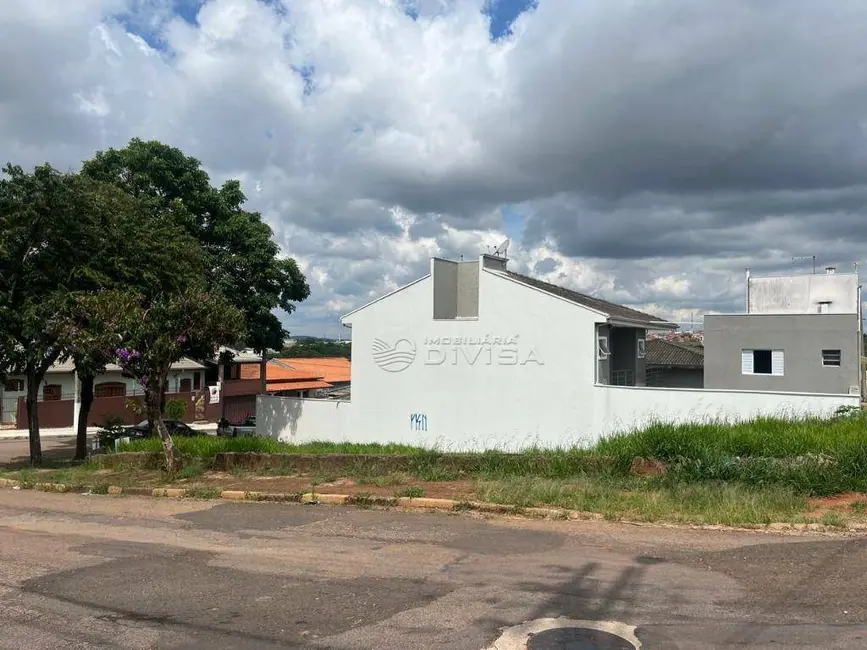 Foto 1 de Terreno / Lote à venda, 307m2 em Itupeva - SP
