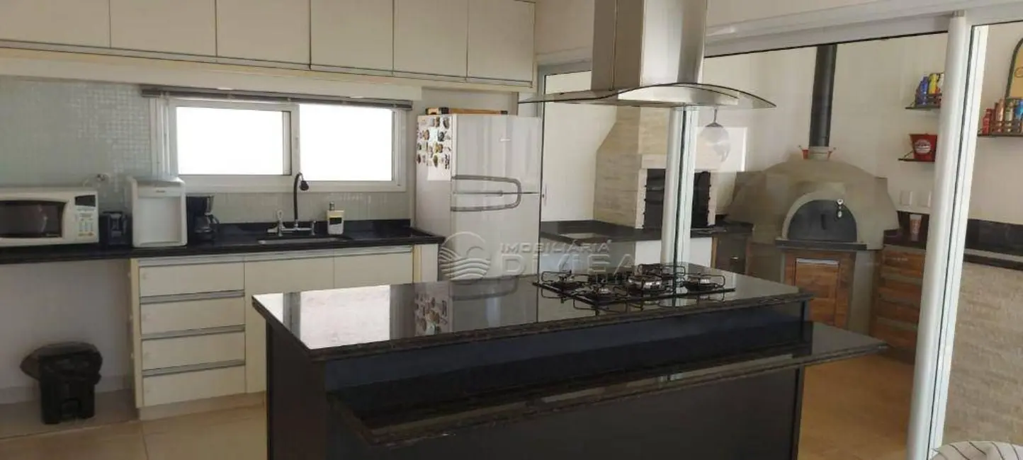 Foto 9 de Casa de Condomínio com 3 quartos à venda e para alugar, 360m2 em Itupeva - SP