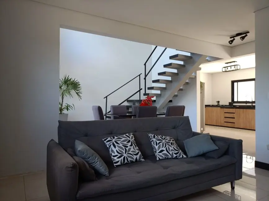 Casa de Condomínio com 3 quartos à venda, 250m2 em Itupeva - SP - imagem 5 Foto 5 de Casa de Condomínio com 3 quartos à venda, 250m2 em Itupeva - SP