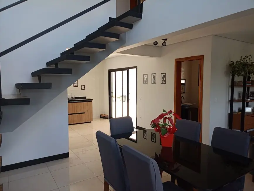 Casa de Condomínio com 3 quartos à venda, 250m2 em Itupeva - SP - imagem 1 Foto 1 de Casa de Condomínio com 3 quartos à venda, 250m2 em Itupeva - SP