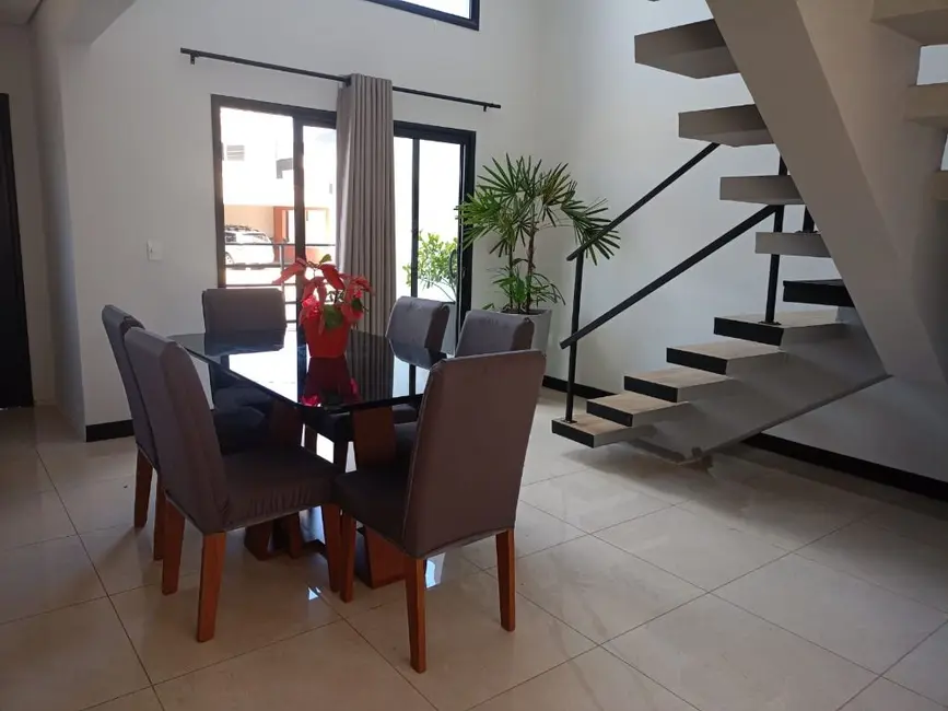 Casa de Condomínio com 3 quartos à venda, 250m2 em Itupeva - SP - imagem 4 Foto 4 de Casa de Condomínio com 3 quartos à venda, 250m2 em Itupeva - SP