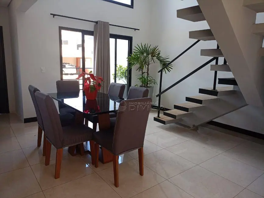 Casa de Condomínio com 3 quartos à venda, 250m2 em Itupeva - SP - imagem 4 Foto 4 de Casa de Condomínio com 3 quartos à venda, 250m2 em Itupeva - SP