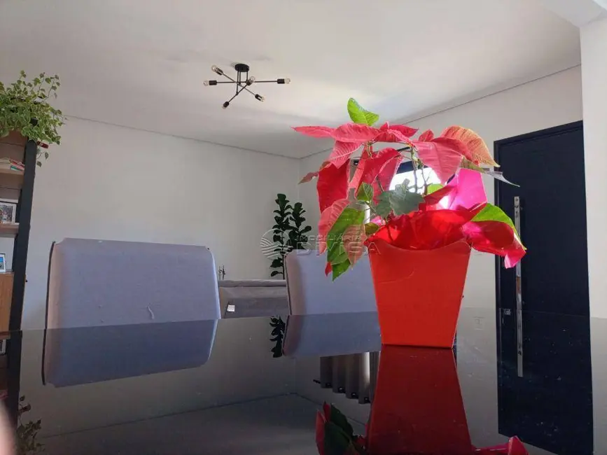 Casa de Condomínio com 3 quartos à venda, 250m2 em Itupeva - SP - imagem 2 Foto 2 de Casa de Condomínio com 3 quartos à venda, 250m2 em Itupeva - SP