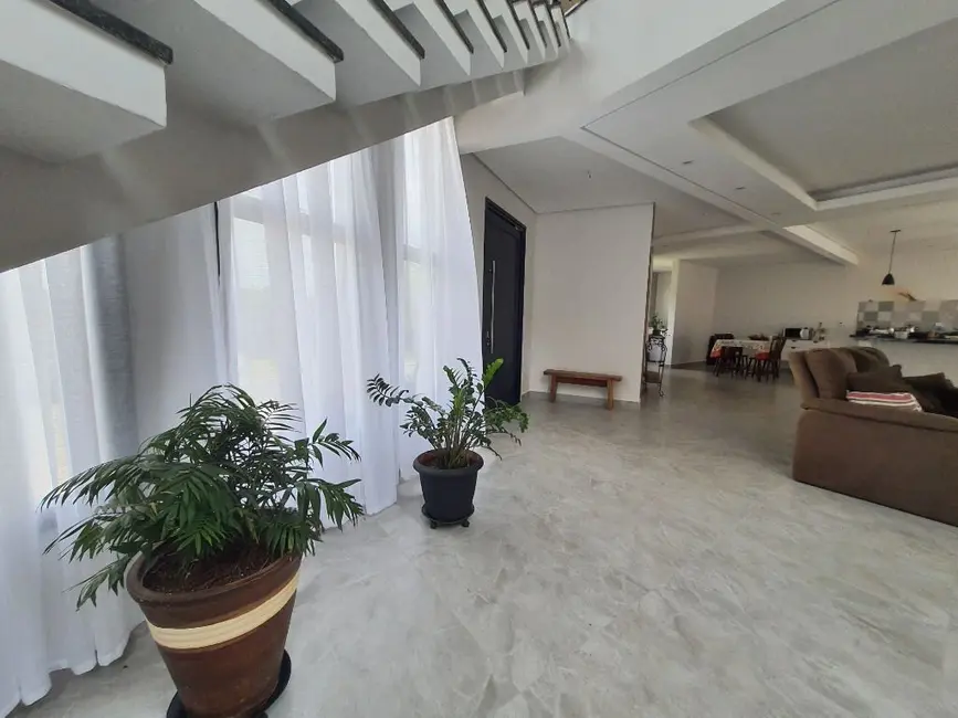 Casa de Condomínio com 3 quartos à venda, 283m2 em Itupeva - SP - imagem 9 Foto 9 de Casa de Condomínio com 3 quartos à venda, 283m2 em Itupeva - SP