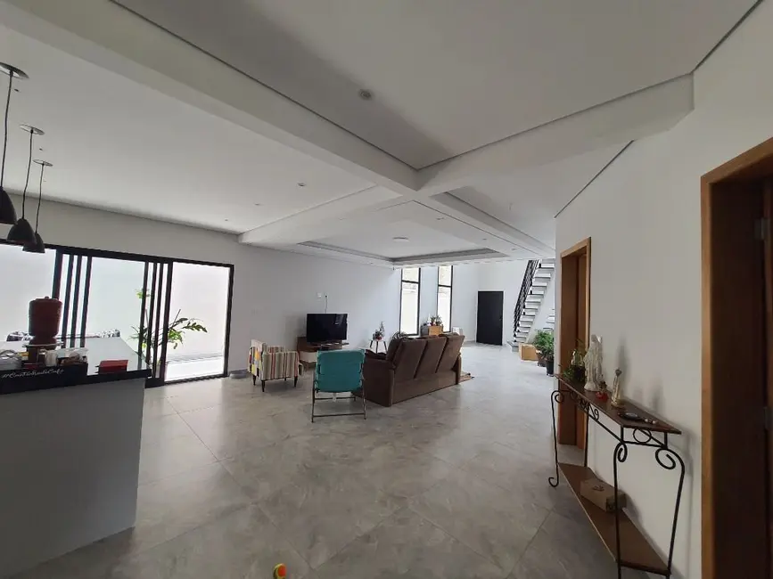 Casa de Condomínio com 3 quartos à venda, 283m2 em Itupeva - SP - imagem 2 Foto 2 de Casa de Condomínio com 3 quartos à venda, 283m2 em Itupeva - SP