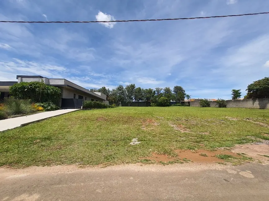 Foto 1 de Terreno / Lote à venda, 1000m2 em Cabreuva - SP