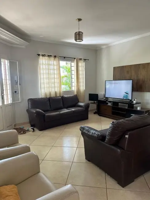 Chácara com 3 quartos à venda, 1550m2 em Itupeva - SP - imagem 3 Foto 3 de Chácara com 3 quartos à venda, 1550m2 em Itupeva - SP