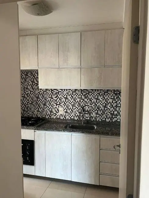 Foto 6 de Apartamento com 2 quartos para alugar, 54m2 em Vila Nova Esperia, Jundiai - SP