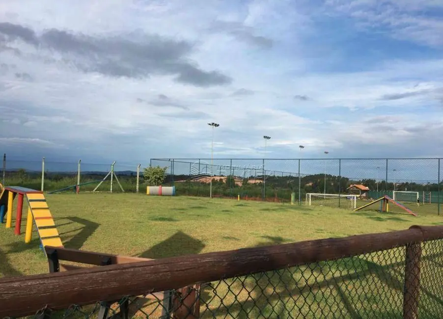 Foto 4 de Terreno / Lote à venda, 374m2 em Itupeva - SP