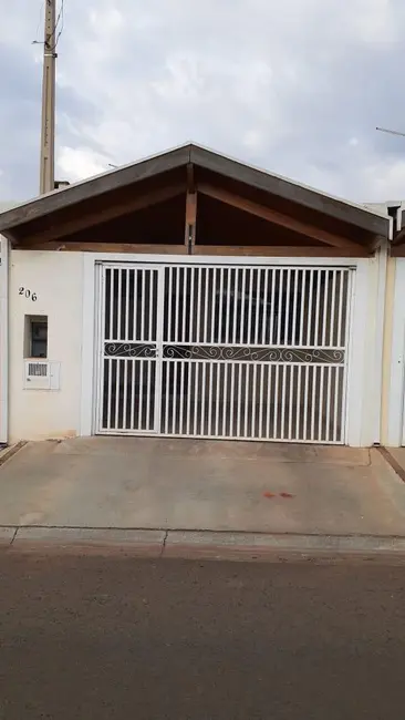 Casa com 3 quartos à venda, 125m2 em Elias Fausto - SP - imagem 1 Foto 1 de Casa com 3 quartos à venda, 125m2 em Elias Fausto - SP