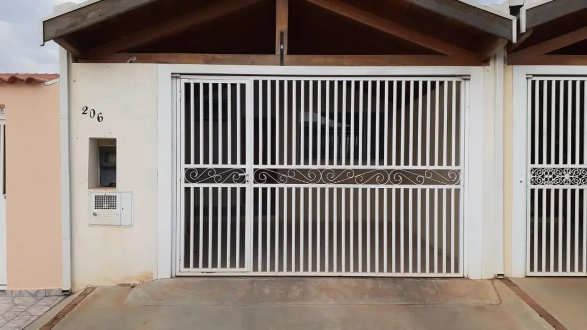 Casa com 3 quartos à venda, 125m2 em Elias Fausto - SP - imagem 3 Foto 3 de Casa com 3 quartos à venda, 125m2 em Elias Fausto - SP