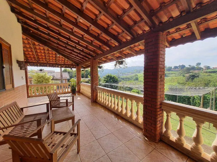 Chácara com 3 quartos para alugar, 2225m2 em Itupeva - SP - imagem 2 Foto 2 de Chácara com 3 quartos para alugar, 2225m2 em Itupeva - SP